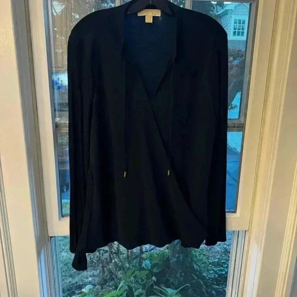 Michael Kors Women’s Blouse Size Large Navy Blue Cross Over Front Long Sleeves - Picture 2 of 8